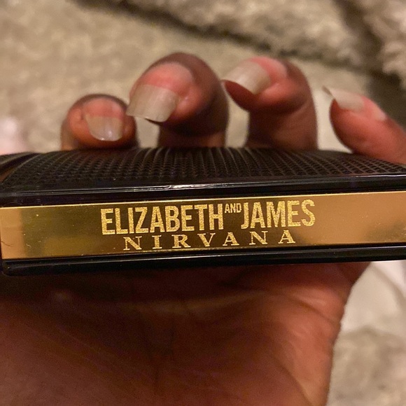 Elizabeth and James Amethyst Perfume - Picture 4 of 4